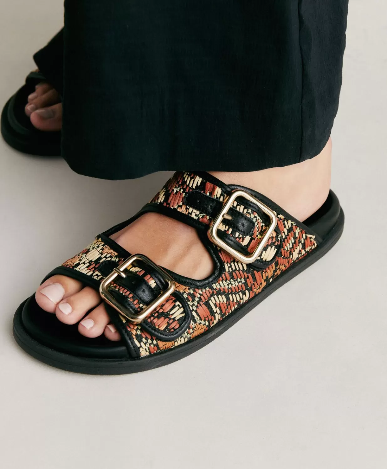 Momoni Chaussures>Sandales Chamorro Avec Tissage - Noir Multicolore